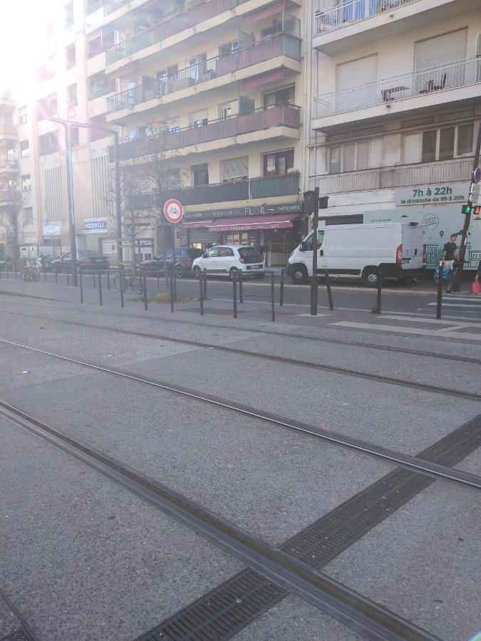 Elegant F1 Proche Tramway Et Plage Ница Екстериор снимка